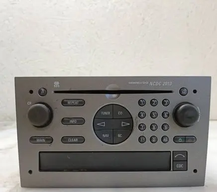 Opel Vectra C Radio/CD/DVD/GPS head unit 13138250 313203739 5WK76641