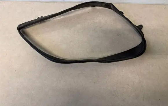 Mercedes-Benz GL X164 Under headlight/headlamp trim A1648260491