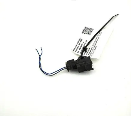 Mercedes-Benz C W205 Airbag deployment crash/impact sensor A2139051300