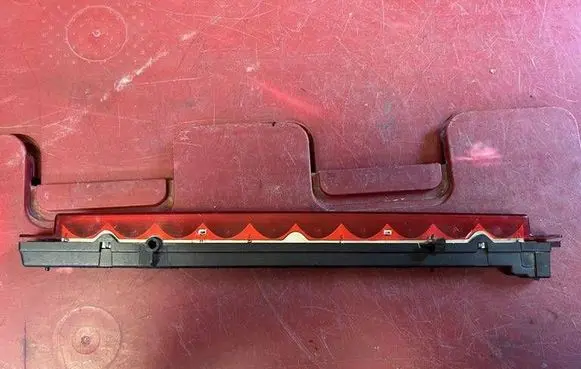 Audi A3 S3 8L Third/center stoplight 8D9945097B