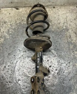 Toyota Corolla Verso E121 Front shock absorber with coil spring
