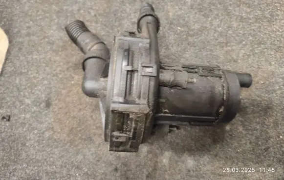Audi TT Mk1 Secondary air pump 078906601D 72185112