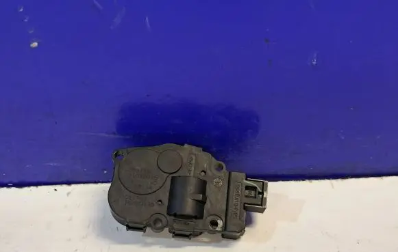 Porsche Cayenne (92A) A/C air flow flap actuator/motor 410475520 412650750