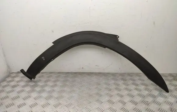 Iveco Daily 6th gen Front arch trim 5801863939 5801863943