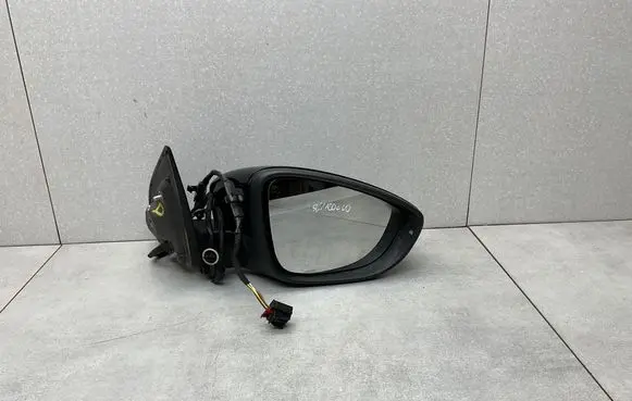 Volkswagen Scirocco Front door electric wing mirror 1K8857502BE