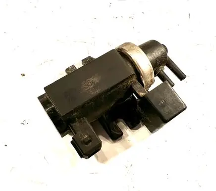 BMW 3 E46 Vacuum valve 2247906 722796