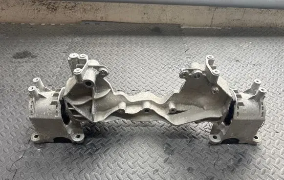 BMW i4 Other engine bay part 9485637 9485624 9485623
