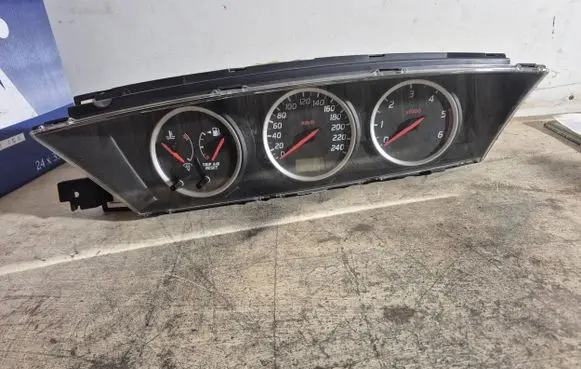 Nissan Primera Speedometer (instrument cluster) Bv010 3566019