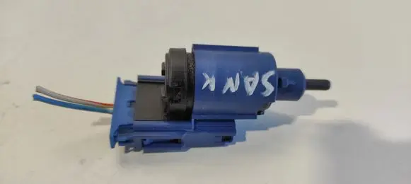 Clutch pedal sensor