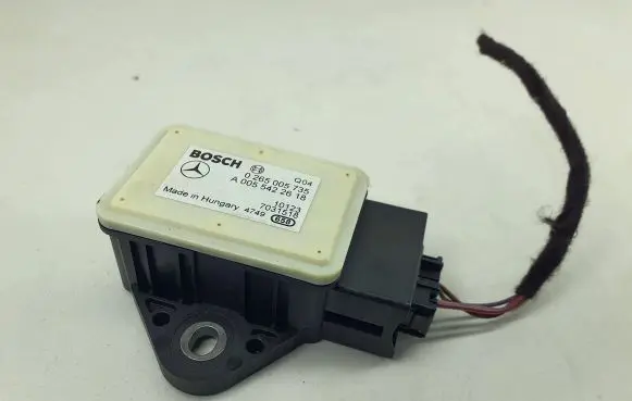 Mercedes-Benz E W212 ESP acceleration yaw rate sensor A0055422618 0265005735