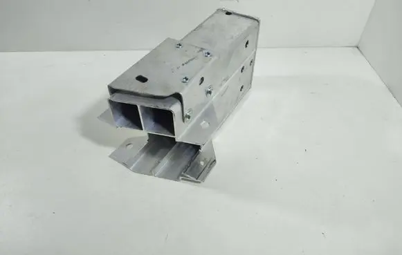 Volvo XC60 Front bumper shock/impact absorber 32216617