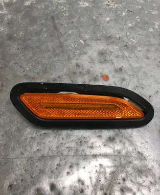 Porsche Cayenne (92A) Front fender indicator light 7P5945128BILI 7P5945128 7P5807678
