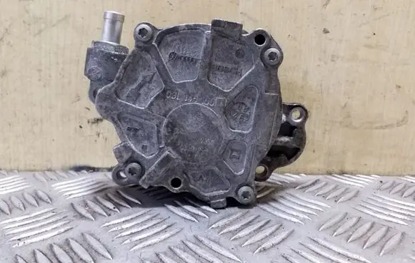Seat Exeo (3R) Vacuum pump 03L145100F