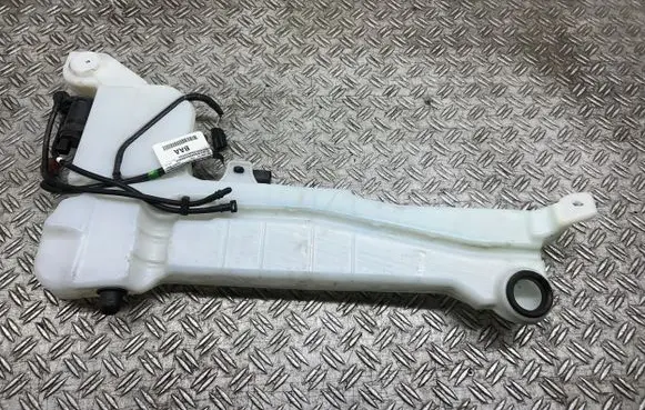 Ford Explorer VI Windshield washer fluid reservoir/tank M1MT13A840