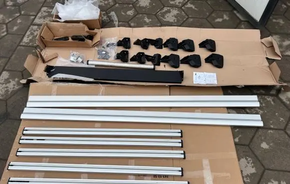 Renault Clio IV Roof trunk box 8201729143