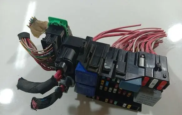 Renault Scenic III - Grand scenic III Fuse box set 1801330