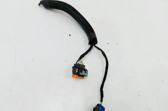 Dacia Duster III Headlight/headlamp wiring loom/harness