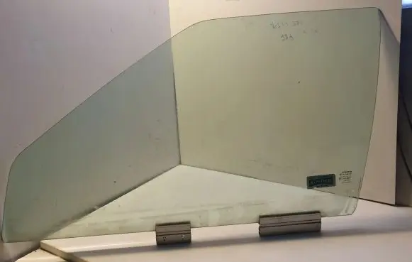 Volvo S70 V70 V70 XC Front door window glass four-door 43R00024