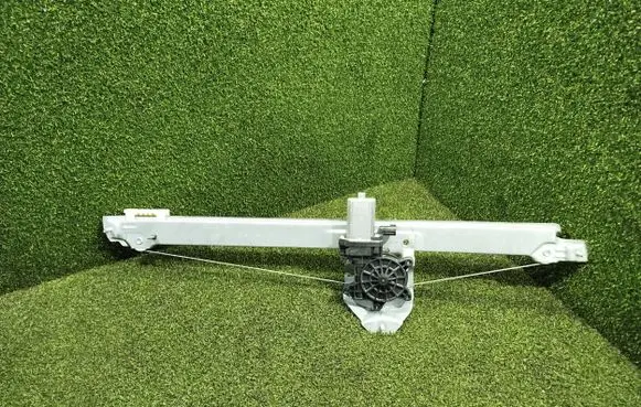 Nissan NV300 Front door window regulator motor 807207538R 93867657 128001471B