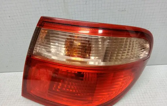 Nissan Almera N16 Rear/tail lights