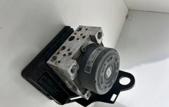 Volkswagen Golf VII ABS Pump 5Q0614517EH 10091703203 10062737381
