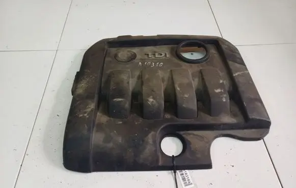 Engine cover (trim)