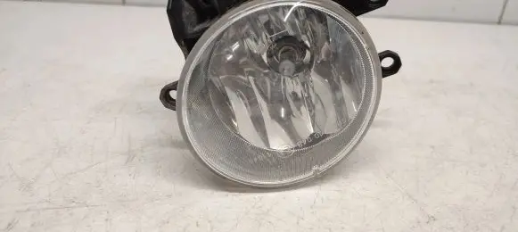 Toyota Auris 150 Front fog light 8121002110