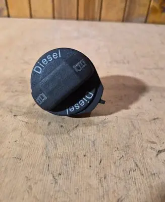 Audi A3 S3 8P Fuel tank filler cap 1J0201553