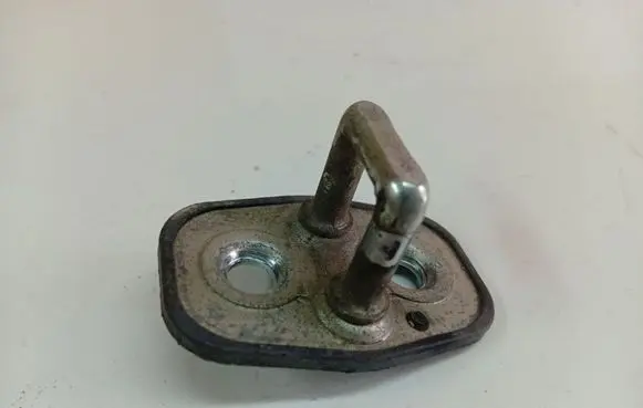 Peugeot Partner Rear door lock loop/hook striker 9655466380