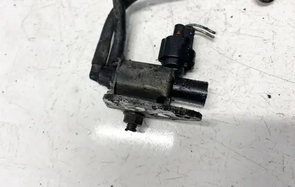 Volvo V50 Turbo solenoid valve k5t46494