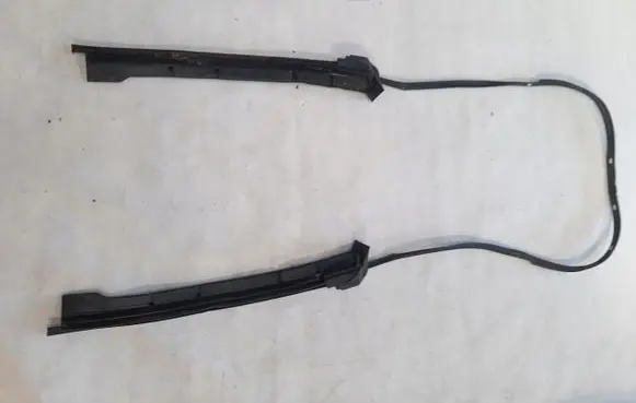 Volkswagen Golf VI Rubber seal loading door 5K7845433D