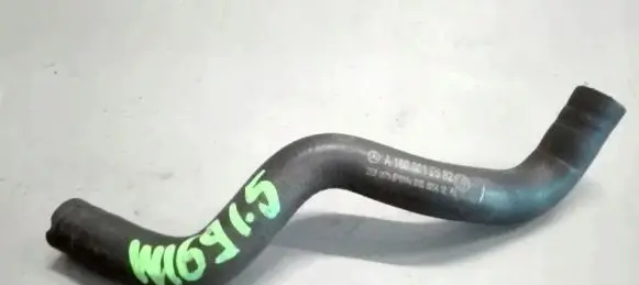 Mercedes-Benz A W169 Engine coolant pipe/hose