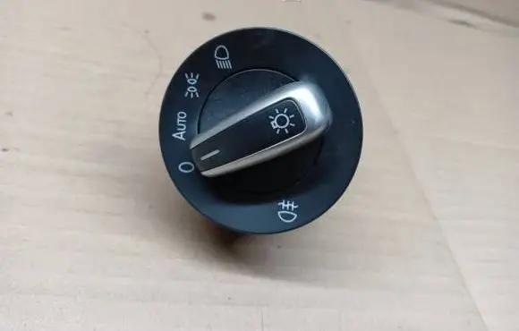 Volkswagen PASSAT B7 Light switch 3C8941431