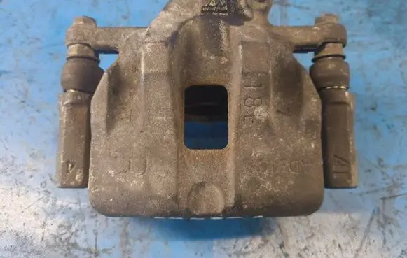 Suzuki Grand Vitara II Front brake caliper 5510165J02999