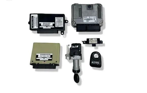 Saab 9-5 Engine ECU kit and lock set 0281013568 55563338 1039S15463
