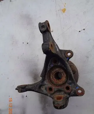 Toyota C-HR I Front wheel hub CHRZWORNICCNCI