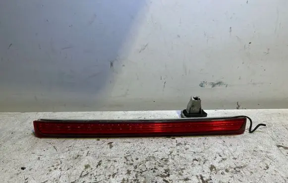 Mercedes-Benz C W203 Third/center stoplight A2038201556 2DA00824310
