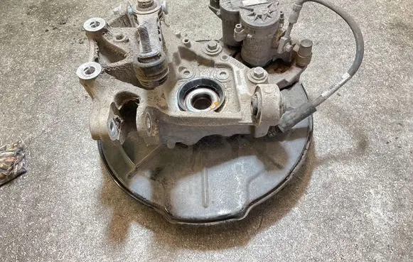 Volvo XC40 Rear wheel hub 32246339