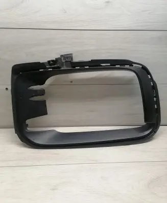 Porsche Cayenne (9Y0 9Y3) Front fog light trim/grill 9Y0807796A