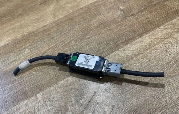 Land Rover Range Rover Velar USB control unit FW9319010AB