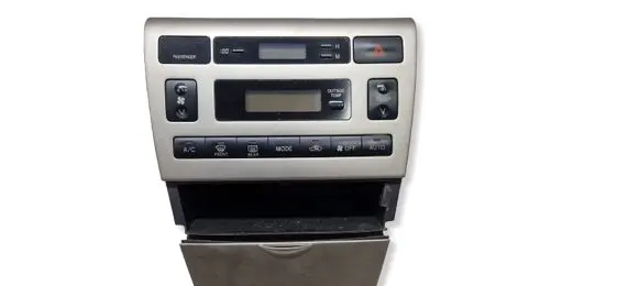Toyota Corolla E120 E130 Climate control unit 5593012392