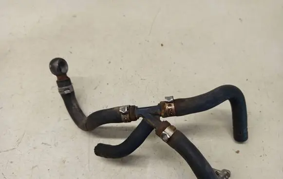 Volvo XC70 Fuel line/pipe/hose 30757519
