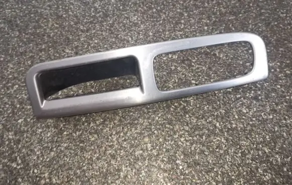 Volvo V50 Front door window switch trim 8679666