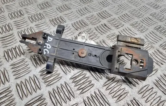 Ford Tourneo Rear door exterior handle/bracket 