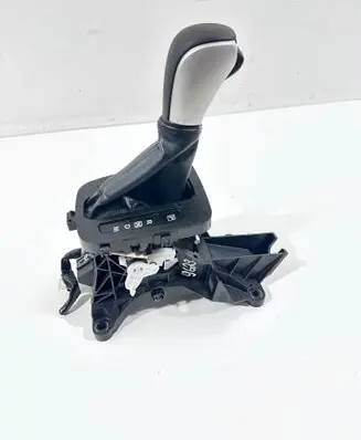 Suzuki Vitara (LY) Gear shifter/selector 75G413