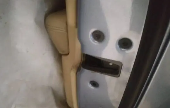 Jaguar XF Front door lock