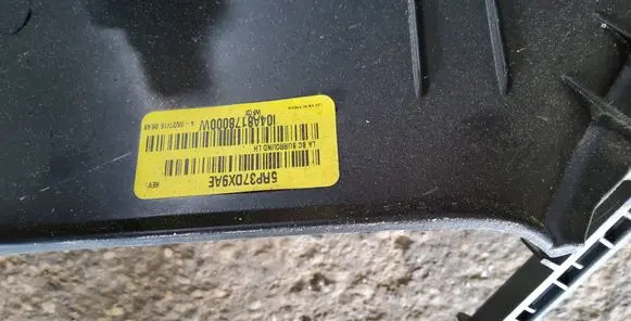Dodge Challenger (B) pillar trim (top) 5RP37DX9AE