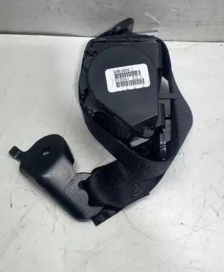 BMW X6 E71 Front seatbelt