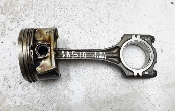 Skoda Fabia Mk2 (5J) Piston with connecting rod
