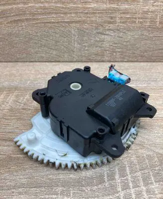 Toyota Avensis T270 Air flap motor/actuator 1138002800 WithPlug